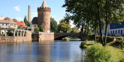 Brücke über den Stadtkanal am Steintorturm in Brandenburg an der Havel © STG