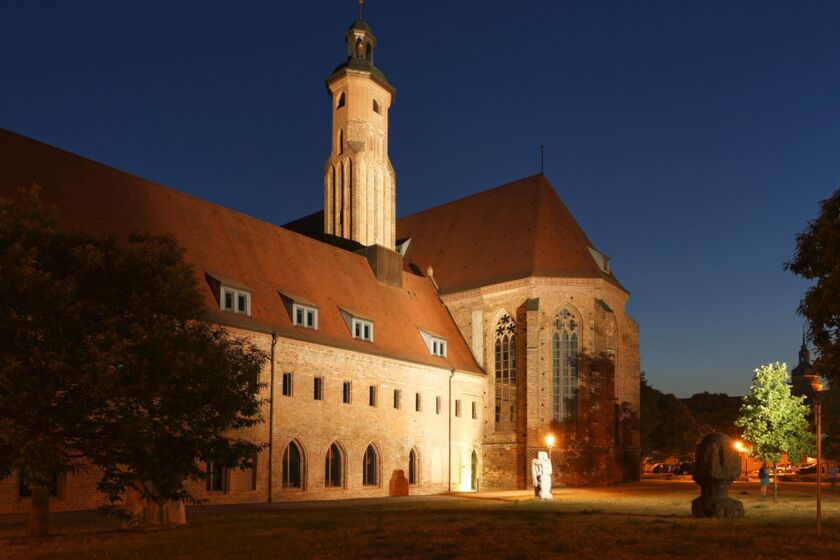 Paulikloster am Abend in Brandenburg an der Havel © Boettcher