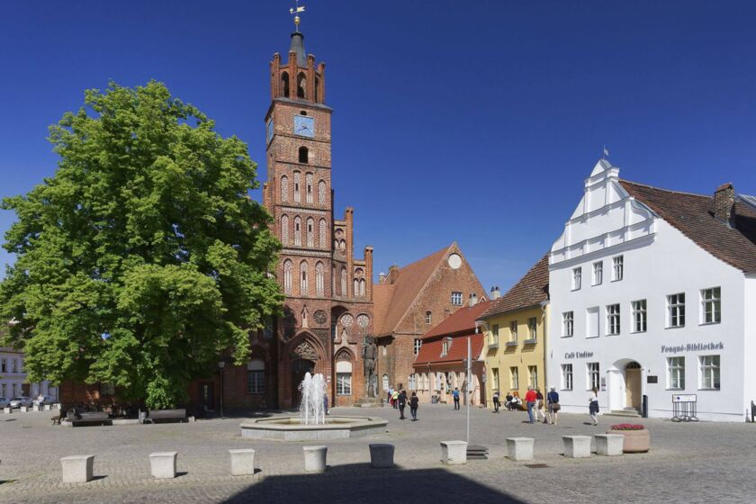 Rathaus am Altstadt Markt in Brandenburg an der Havel © Boettcher