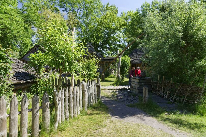 Eingang Slawendorf C Böttcher