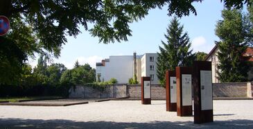 Schilder Gedenkstätte Nicolaiplatz